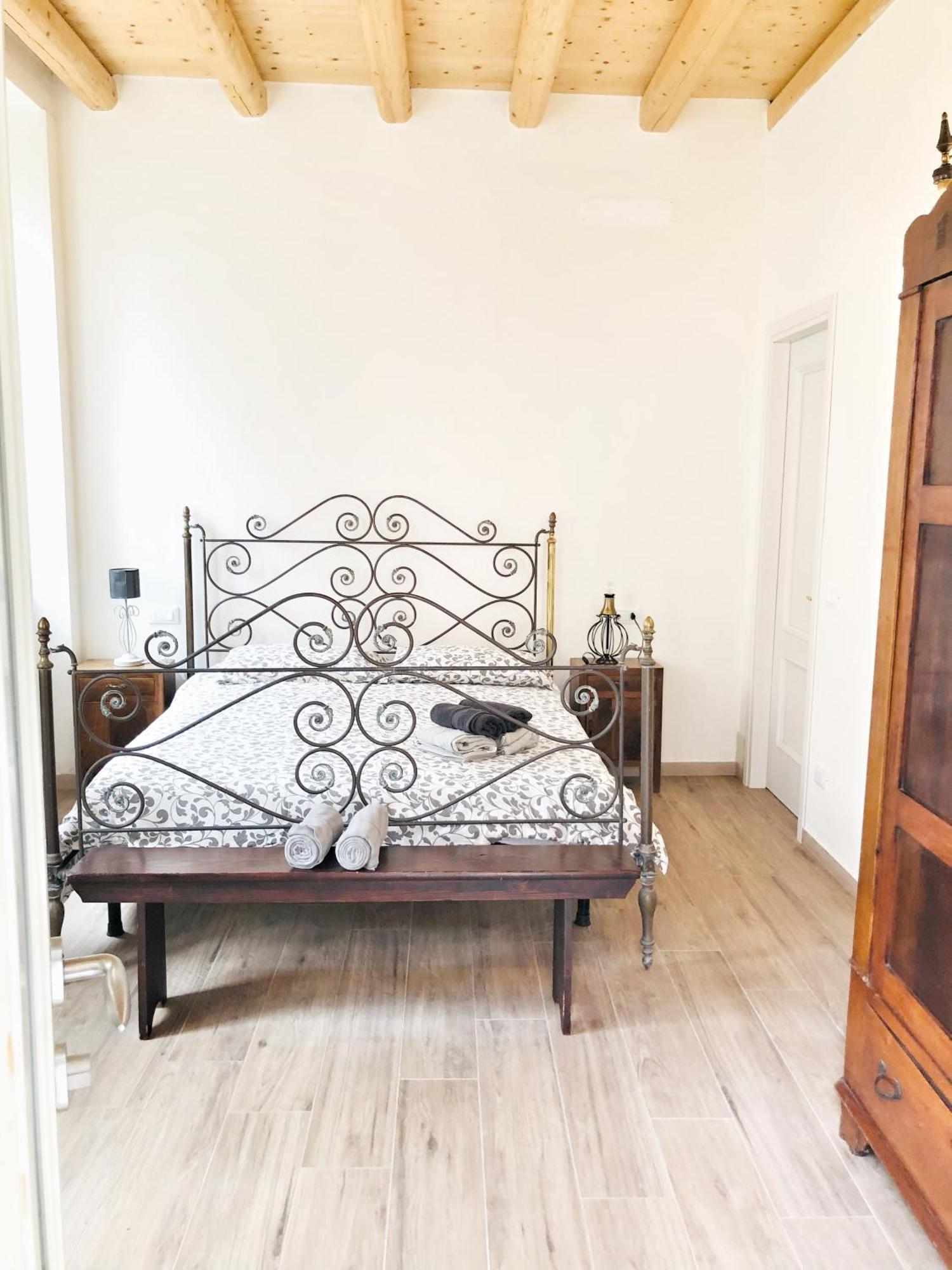 Casa Barteei Bed & Breakfast มอนเต อิโซลา ภายนอก รูปภาพ